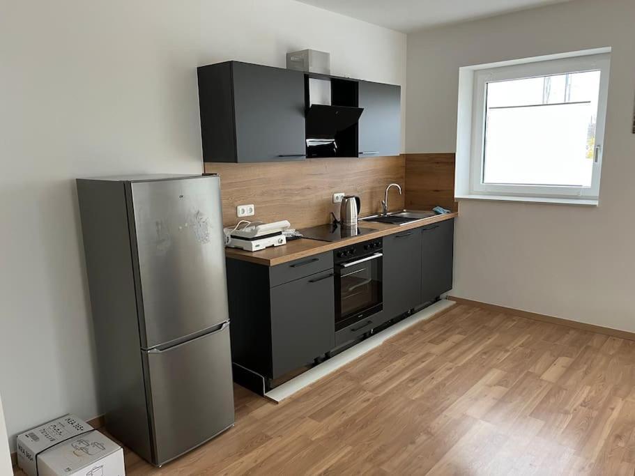 Schoene Mit Terrasse Appartement Lübeck